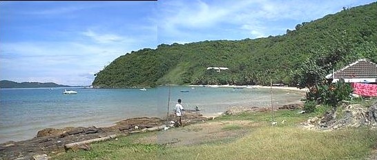 Plage de Ao Phrao a l'ouest de Koh Samet
